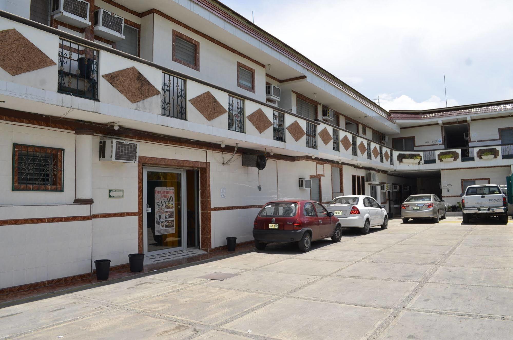 Hotel Real Azteca Chetumal Exterior foto